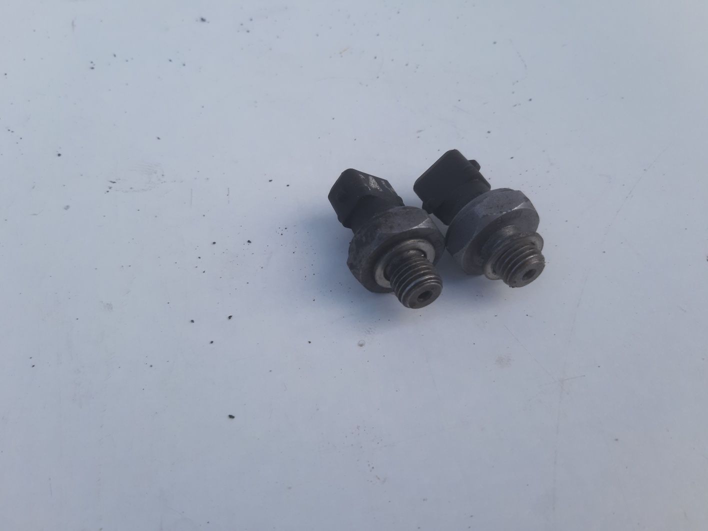 BMW E60 E61 E90 E91 E87 m47 czujnik ciśnienia oleju