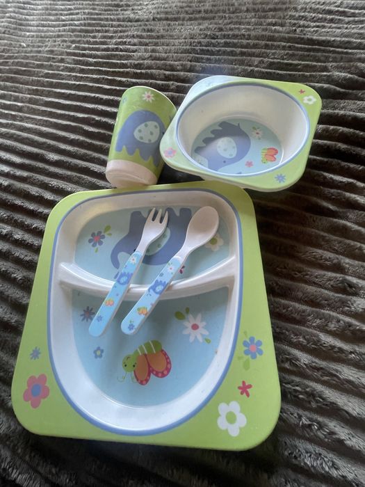 Посуд для немовлят