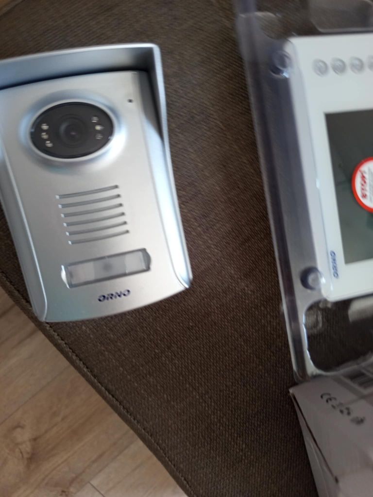 Demofon z kamerą i ekranem LCD Nowy