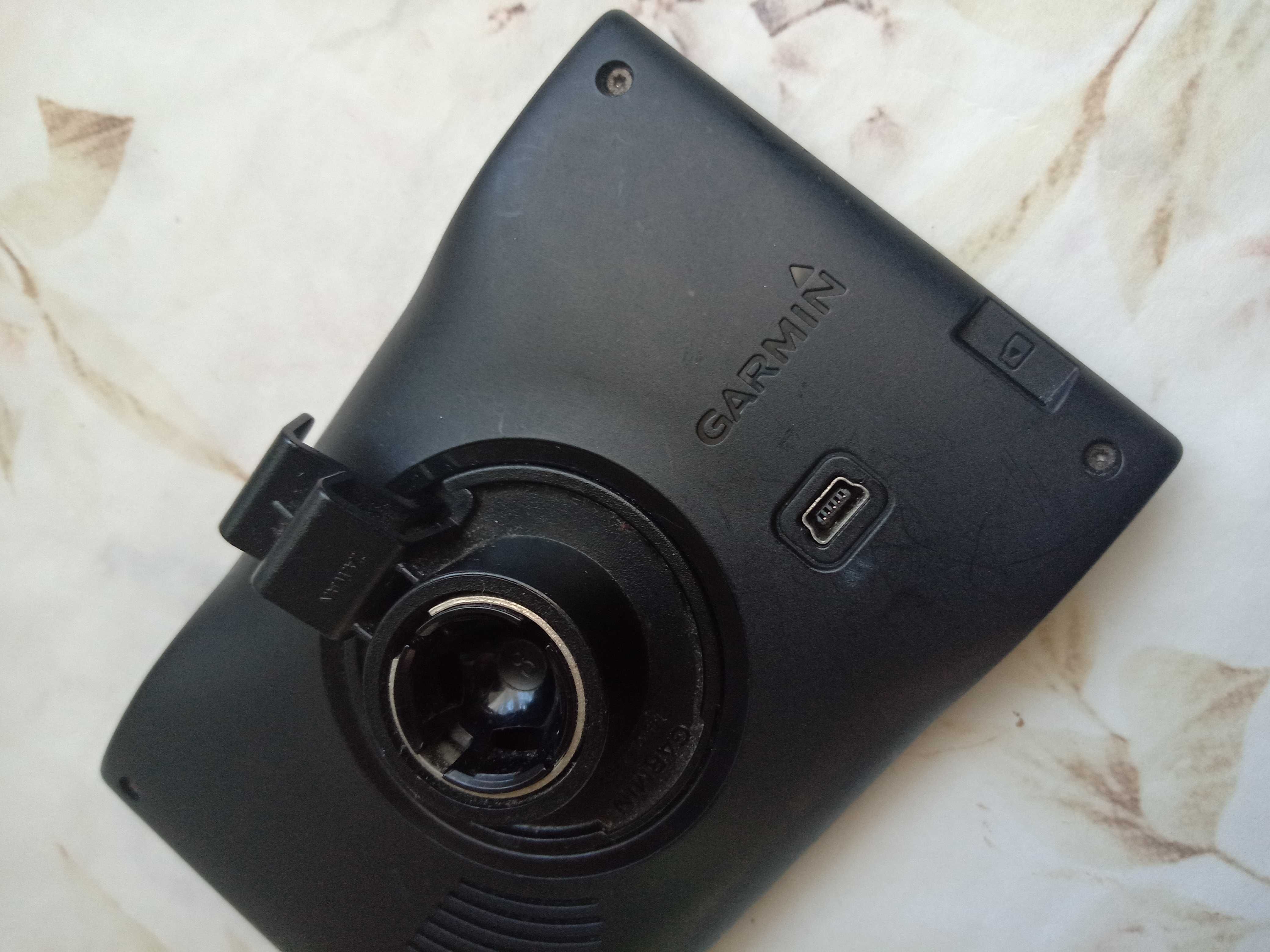 Nawigacja samochodowa Garmin Nüvi 42 Sprawna! Zestaw z ładowarką sam.