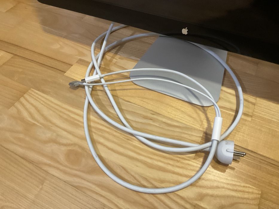 Monitor Apple Thunderbolt 27” MC914ze/B