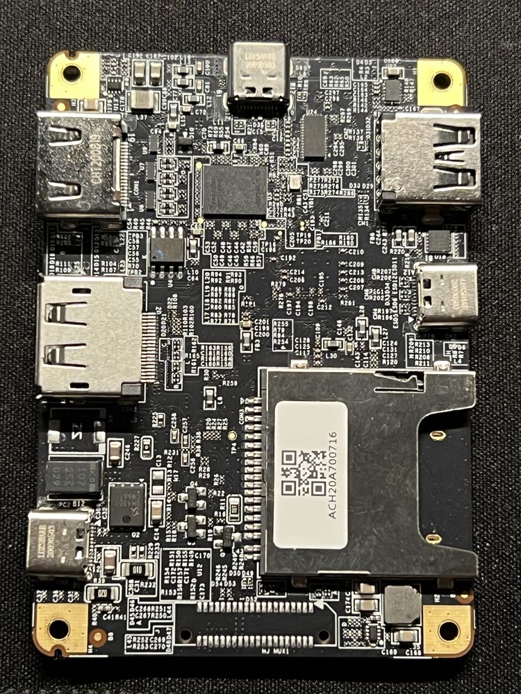 CalDigit SOHO Dock - HDMI i DP nie działają, brak czytnika microSD