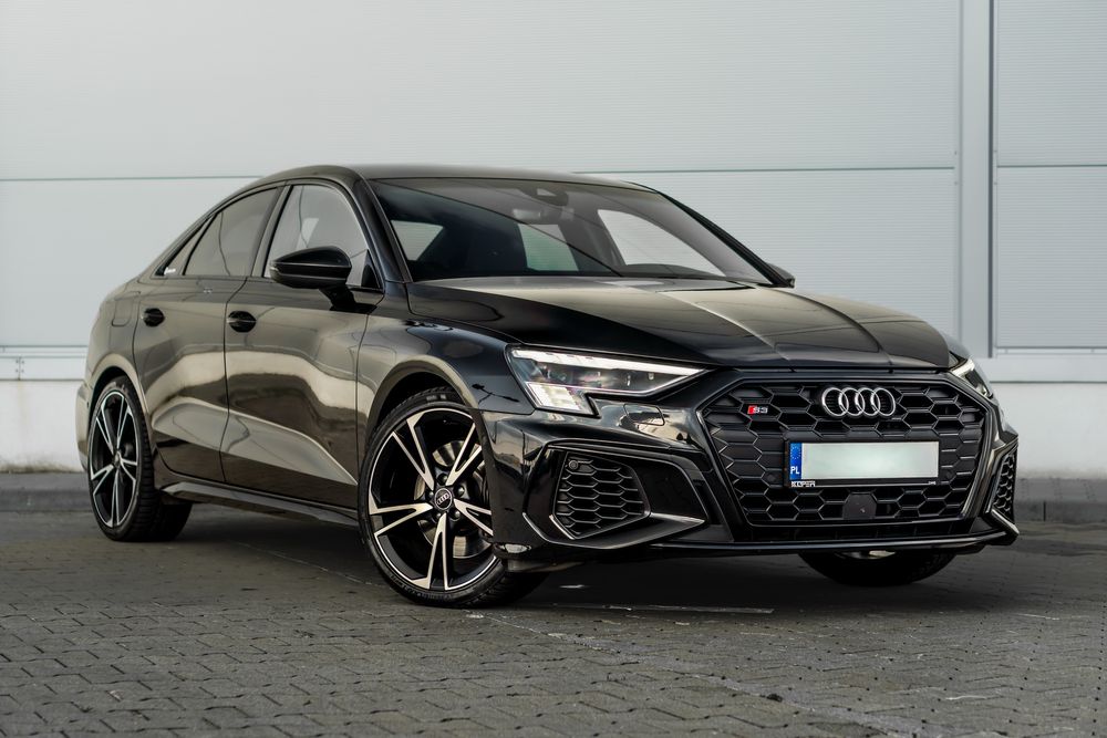 Wynajem Audi S3 RS3 8Y Wypożyczalnia aut sportowych i premium Wrocław
