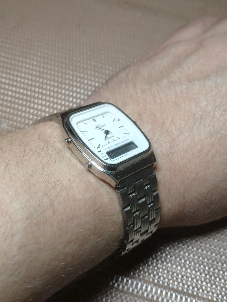 Zegarek z lat 80