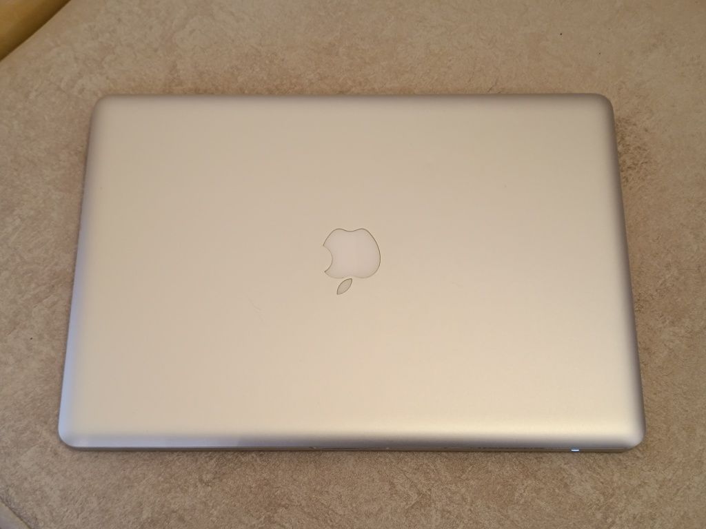 Macbook pro 15 a1286 (i7/10gb/128gb) 2011