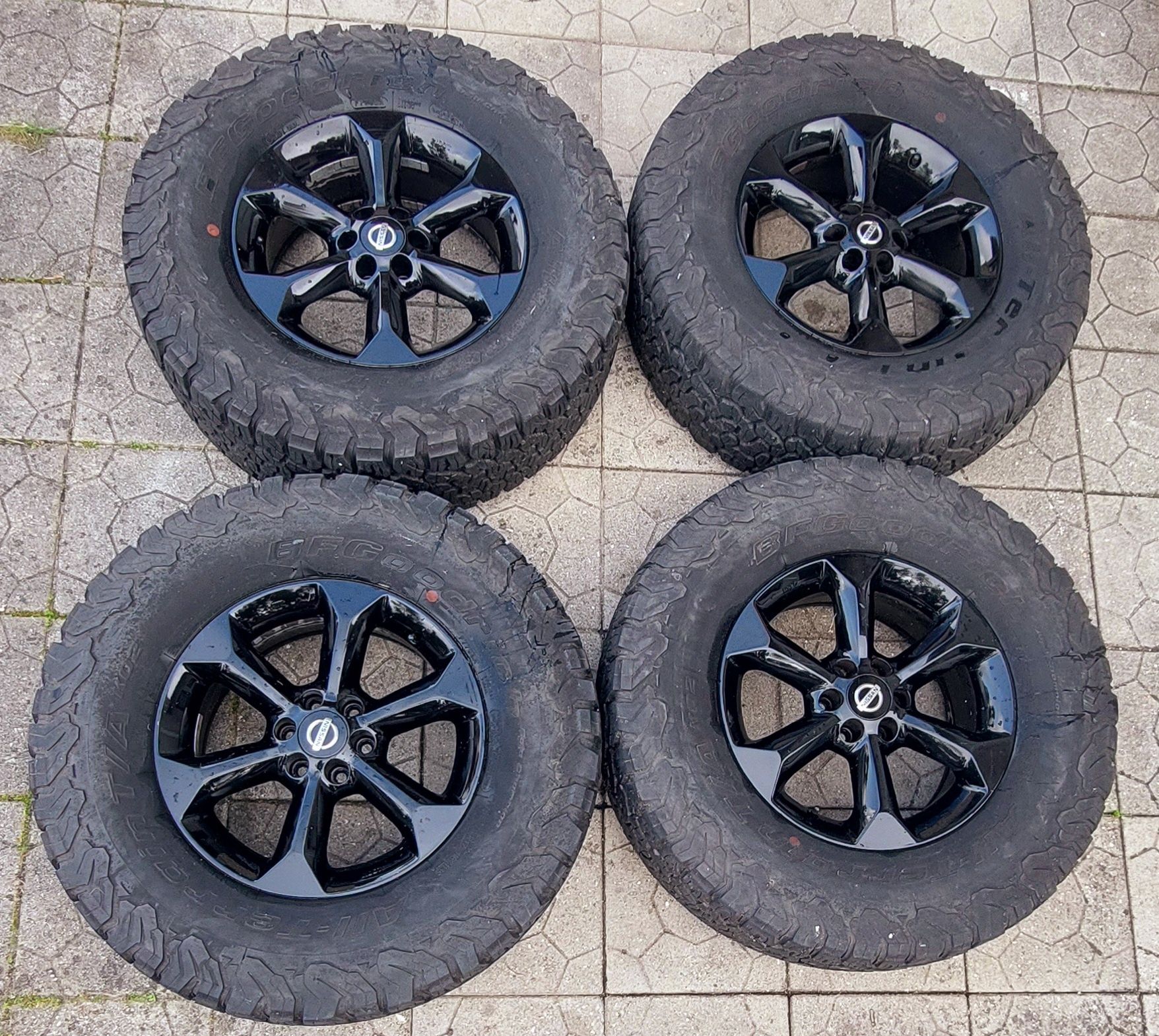 Jantes 17" Nissan Navara D40 6X114,3 [6×4.5]