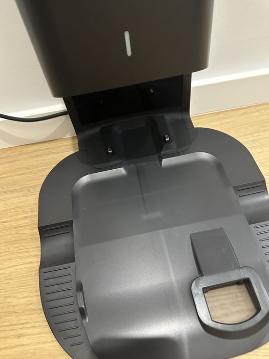 Aspirador Roomba i7+ inteligente automatico com clean base