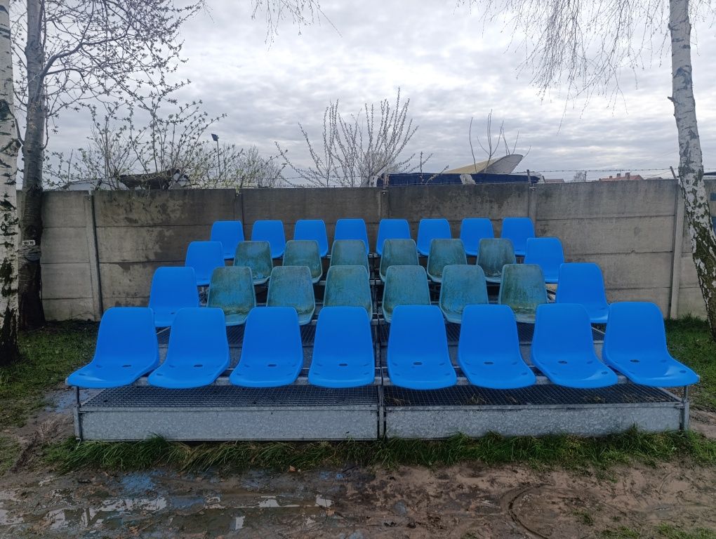 Mycie kostki brukowej, elewacji, dachów.