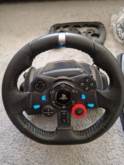 Volante e Pedais Logitech G29