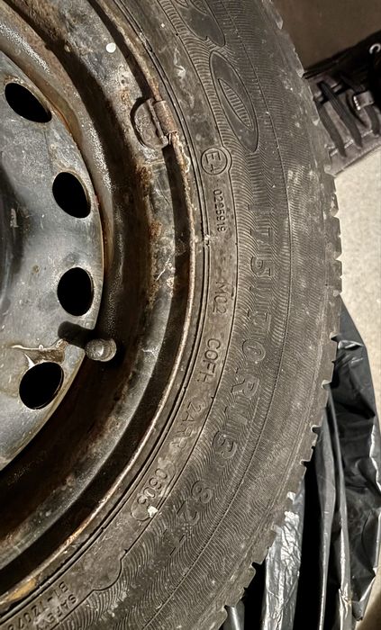 Komplet 4 kół stalowych z oponami Dunlop 175/70 R13 82T
