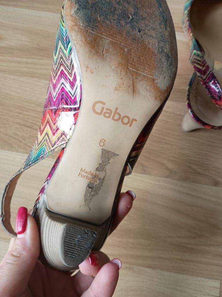 Buty na obcasie Gabor