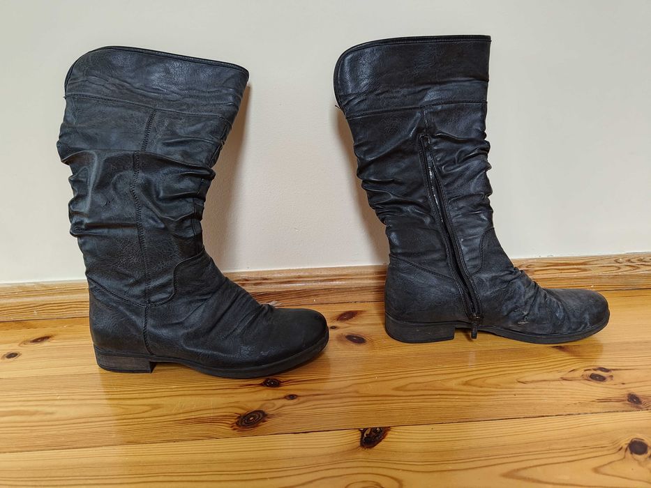 Buty damskie na obcasie, rozmiar 39