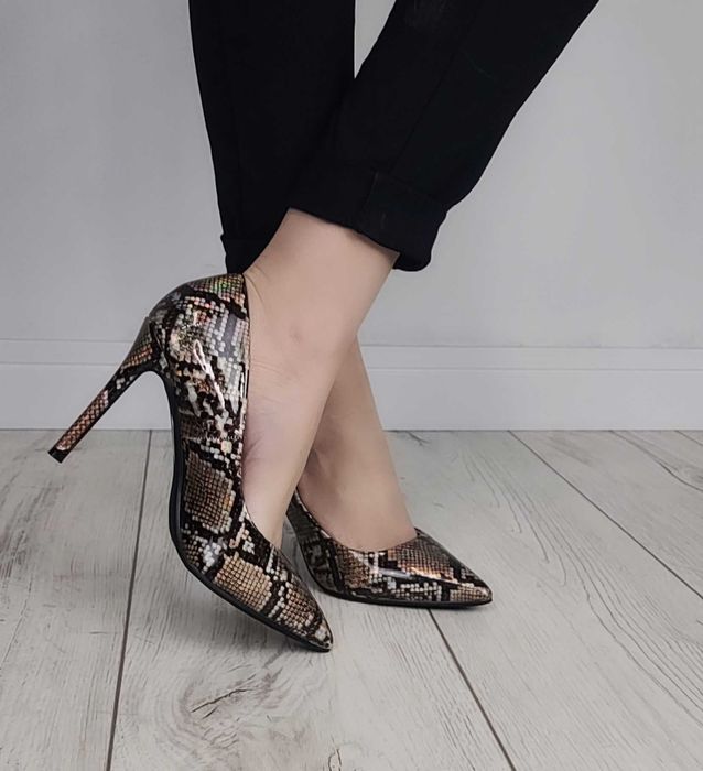 Szpilki r. 36-40 czółenka a'la skóra węża lakierowane TU KUPUJESZ 40