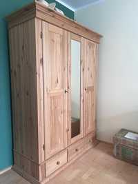 Szafa drewniana trzy drzwiowa z lustrem