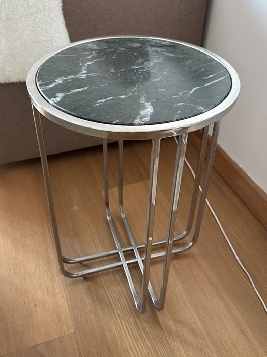 Mesa de apoio para sala ou quarto
