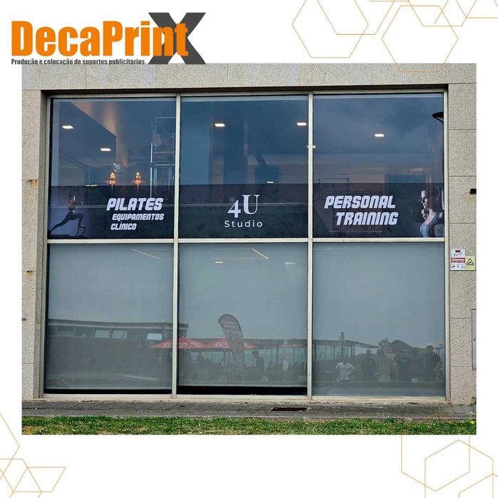Decoração de montras, vinil e outros suportes publicitários