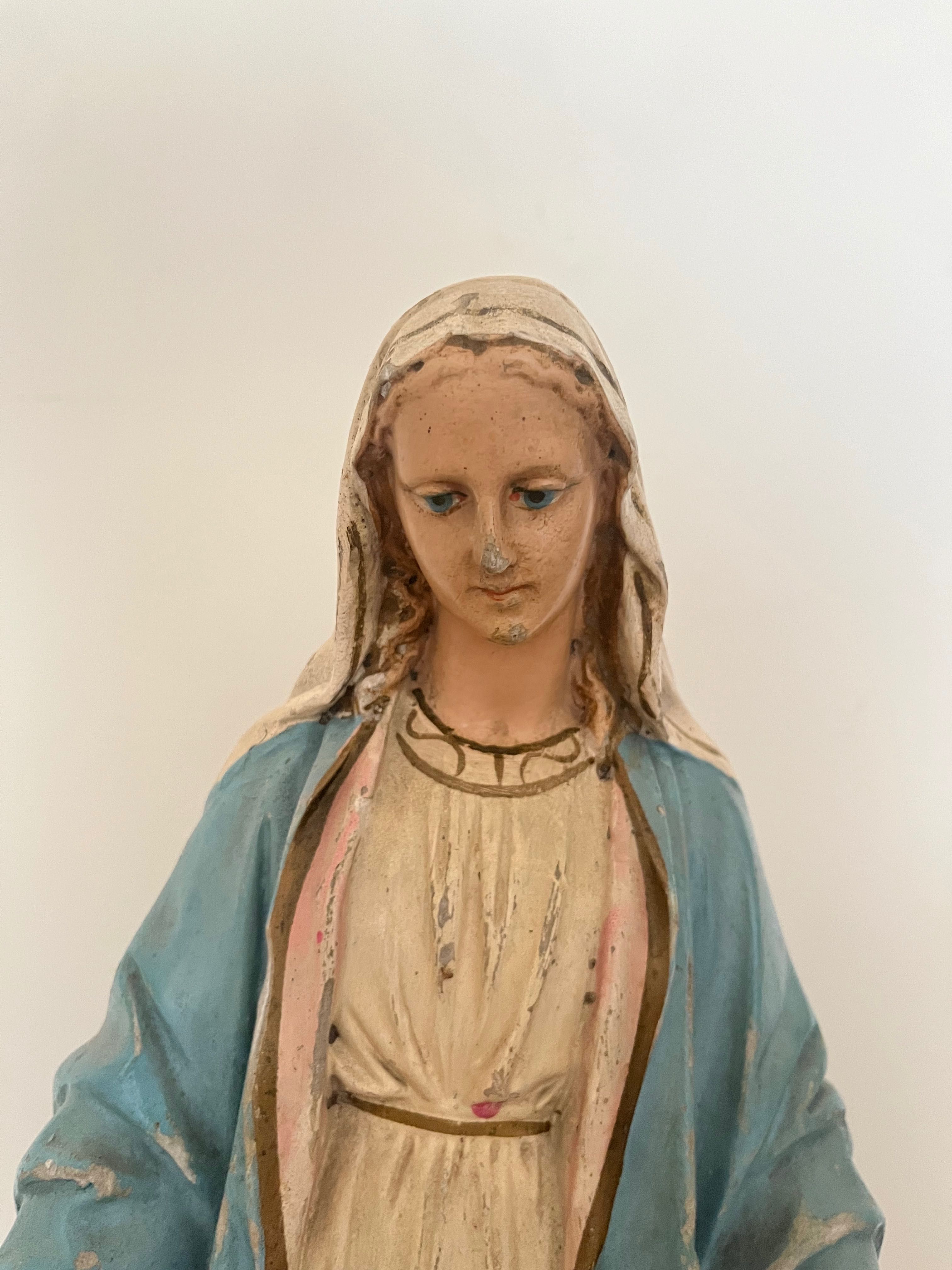Figurka Matki Boskiej