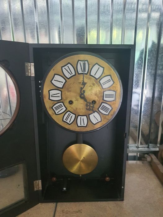 Zegar wiszacy Metron