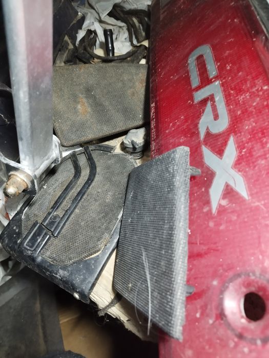 Piscas Honda CRX e mais peças