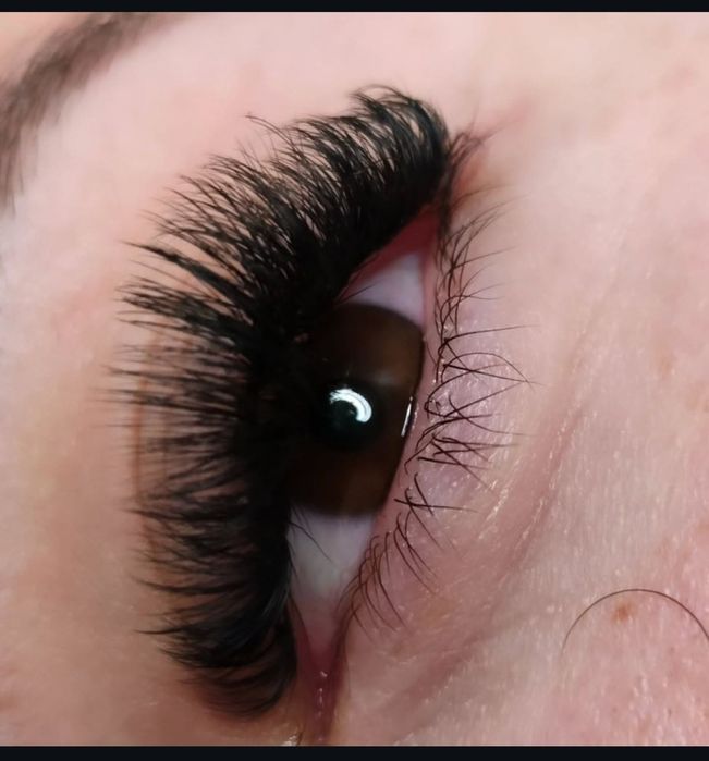 Przedłużanie rzęs