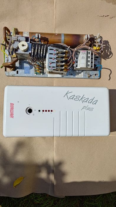 Elektryczny ogrzewacz wody KASKADA PLUS
