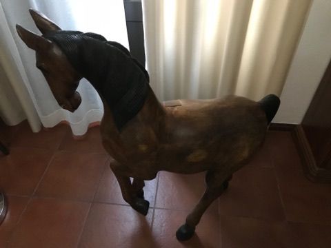 Cavalos de decoraçao em madeira
