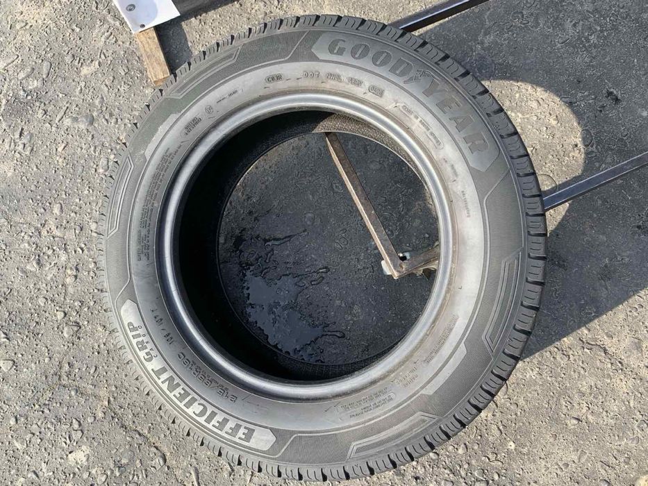 Шини 215/65 R16C пара Goodyear літо,  9мм 215 65 16C