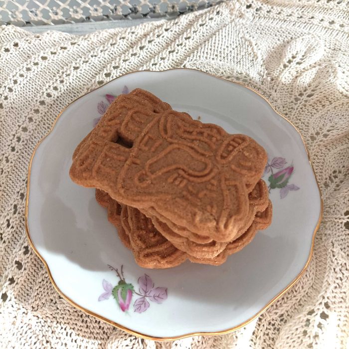 Bardzo dekoracyjny dzbanek do herbaty. Czajnik. Imbryk. Czajniczek.