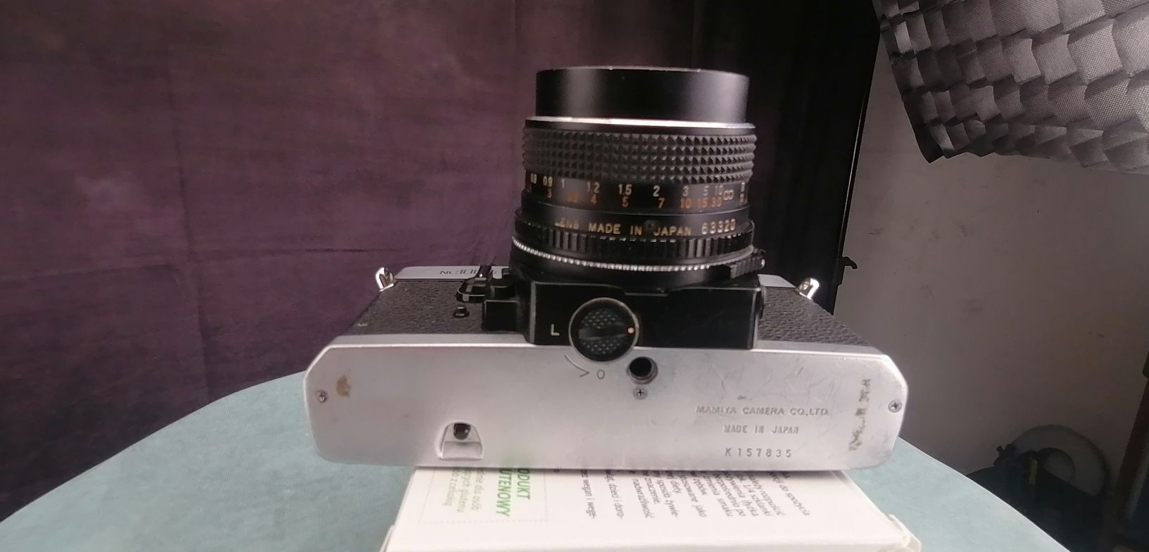Mamiya lustrzanka analogowa z obiektywem