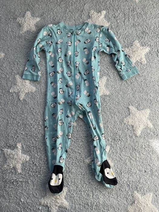 Pijama com pé e fecho