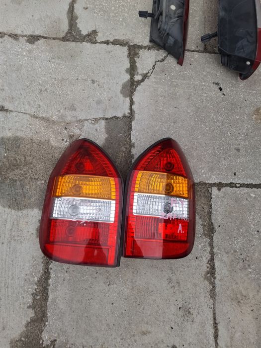 Lampy tył Opel Zafira A komplet