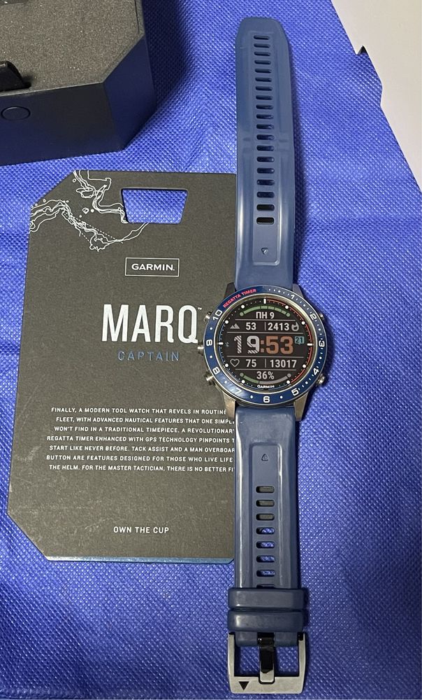 Смарт часы Garmin MARQ Captain, титан
