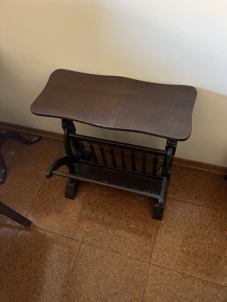 Porta revistas em bom estado