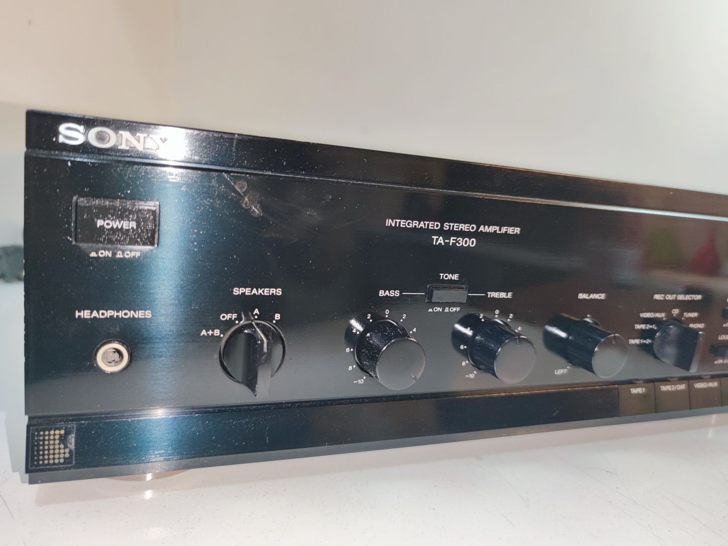 Amplificador estéreo Sony TA-F300