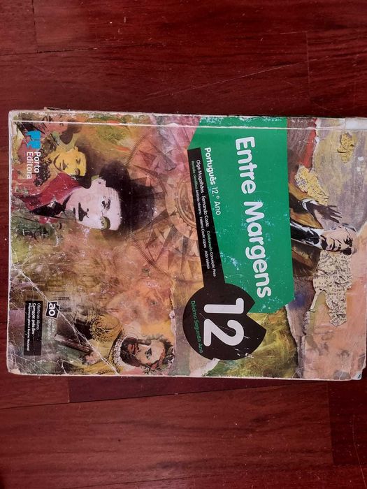 Vendo livro de Português "Entre Margens 12"