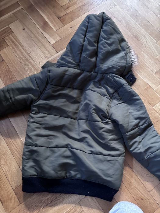 Kurtka roz 146 lekkie otarcia