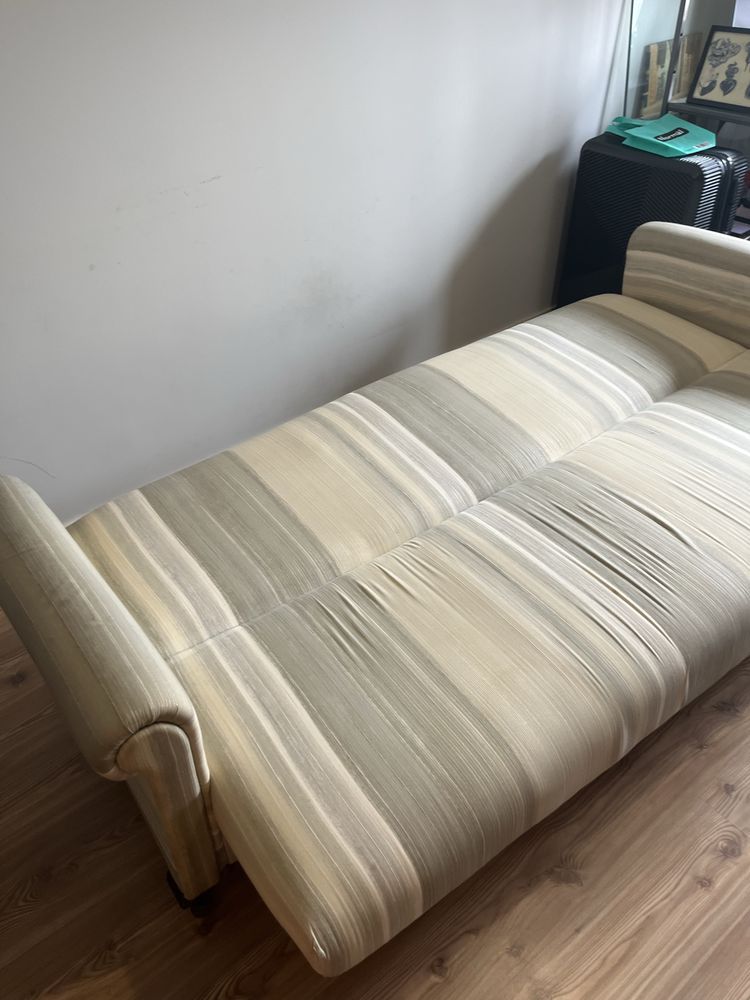 Sofá cama em bom estado
