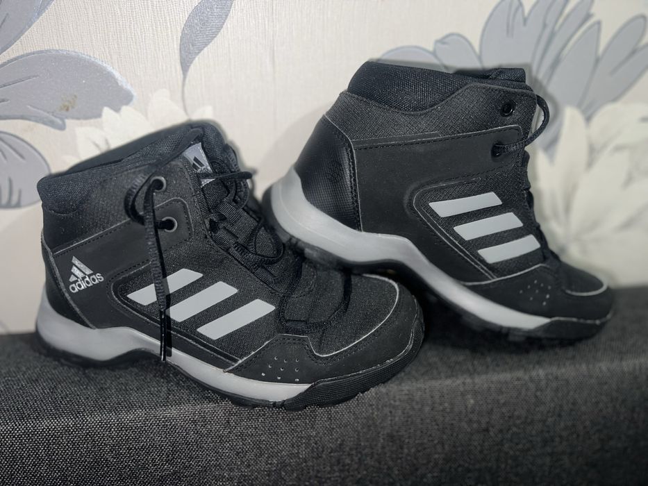 Adidas 21,5см, тепле термовзуття