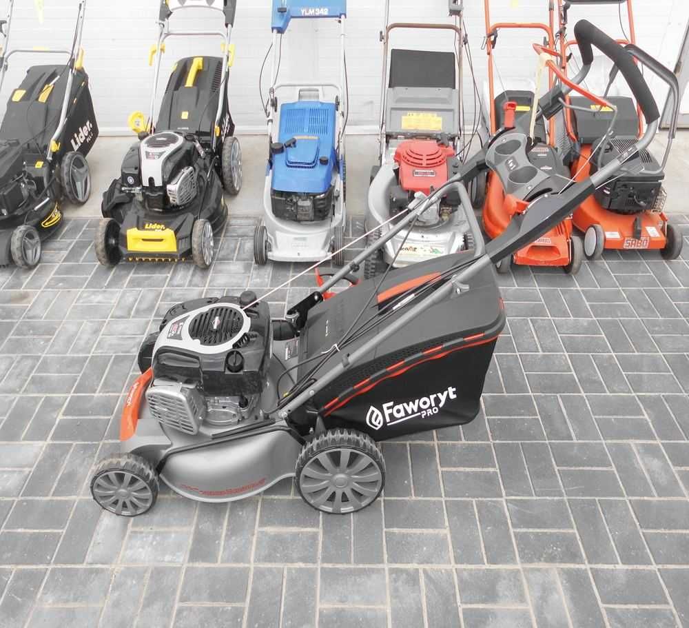 NOWA Kosiarka spalinowa z napędem i koszem BRIGGS&STRATTON 750EX  51cm