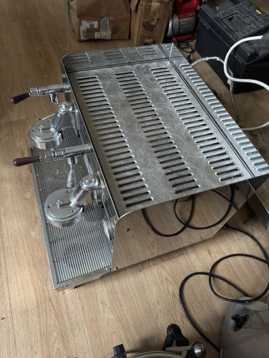 Кофе машина Elektra" T3 model COMPACT Италия