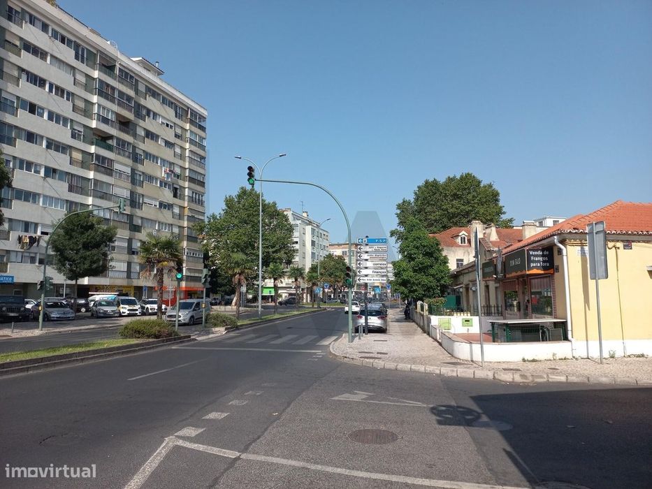 Apartamento T2 à Venda | Portas de Benfica | Excelente Localização!