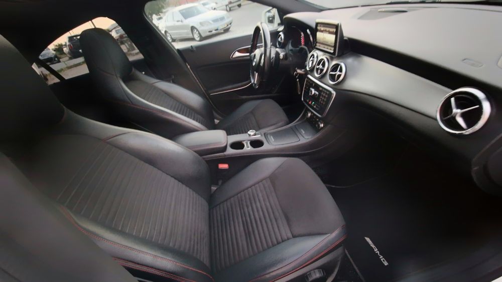 Mercedes-Benz Cla 220d Amg Line