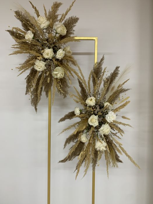 Оренда стійки на різні свята 4 шт золоті