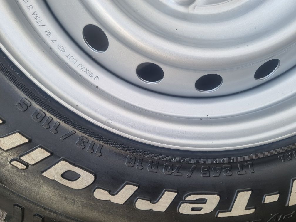 Isuzu D max koło Felgi Opony 245/70/16