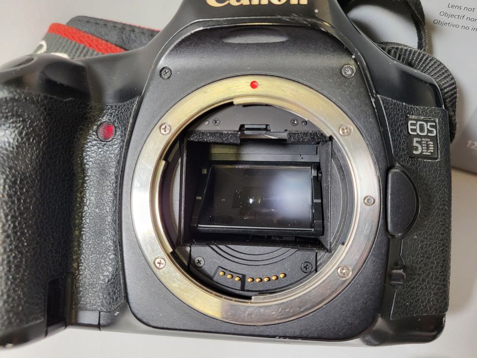 Canon EOS 5D body повнокадровий фотоапарат