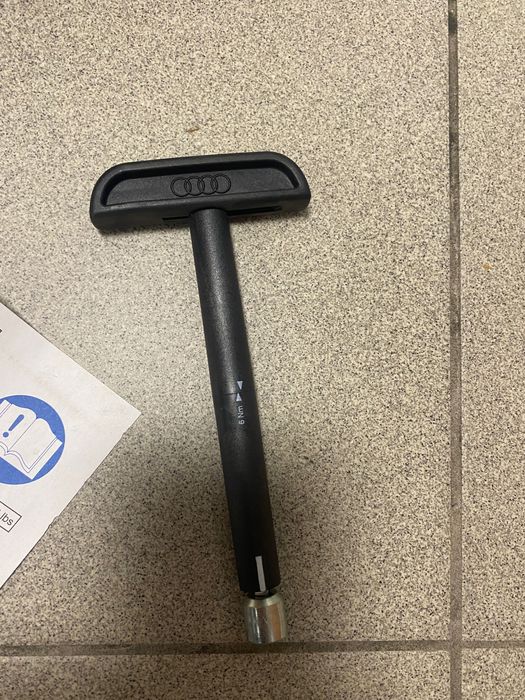 Belki bagażnik Audi