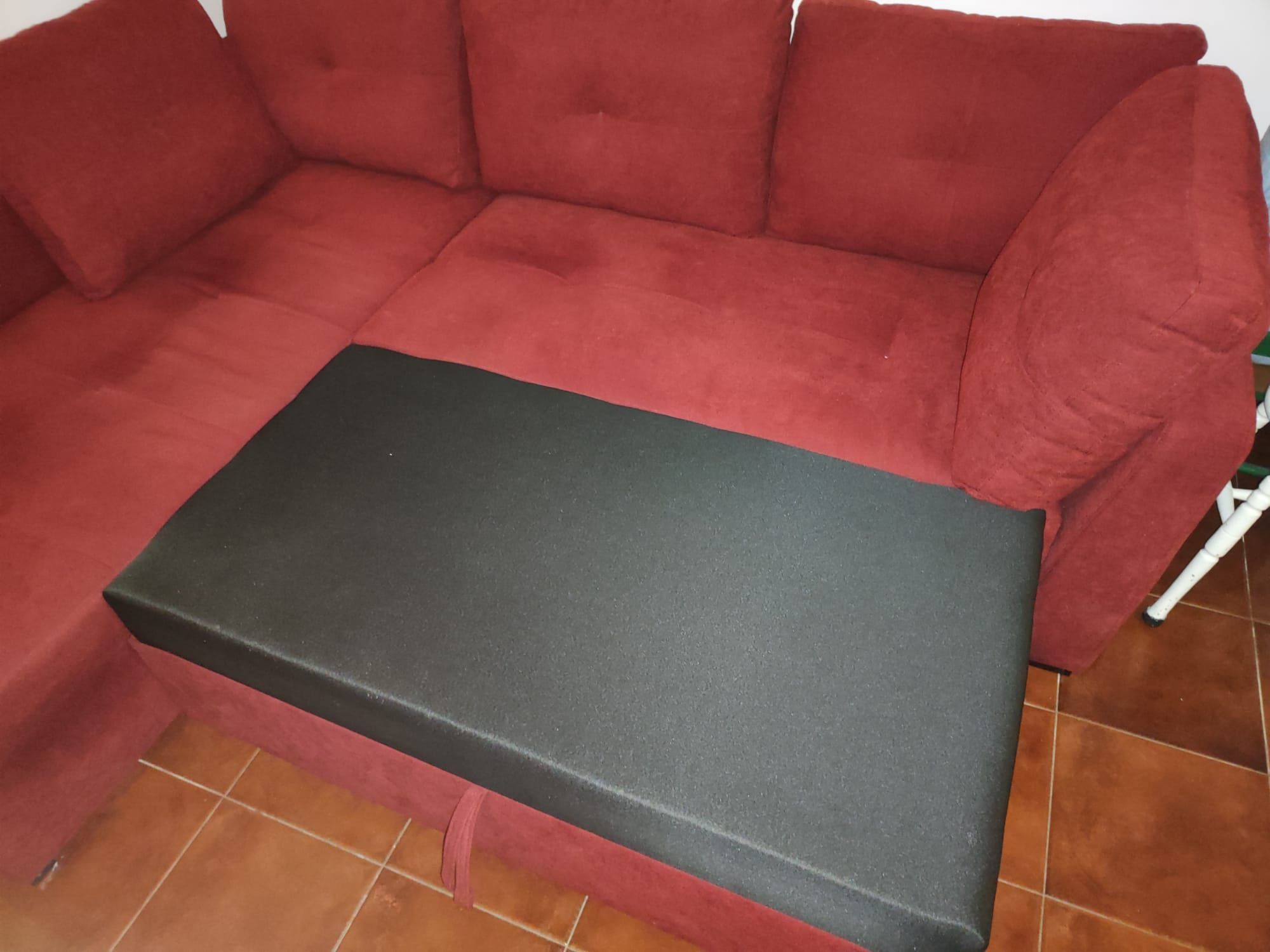 Sofá com chaise longue com cama