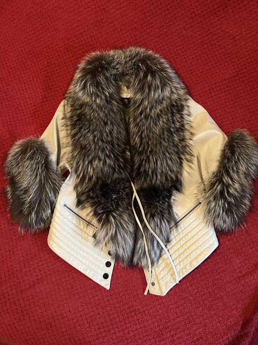 Куртка-полушубок шкіряна із натуральним хутром чорнобурки