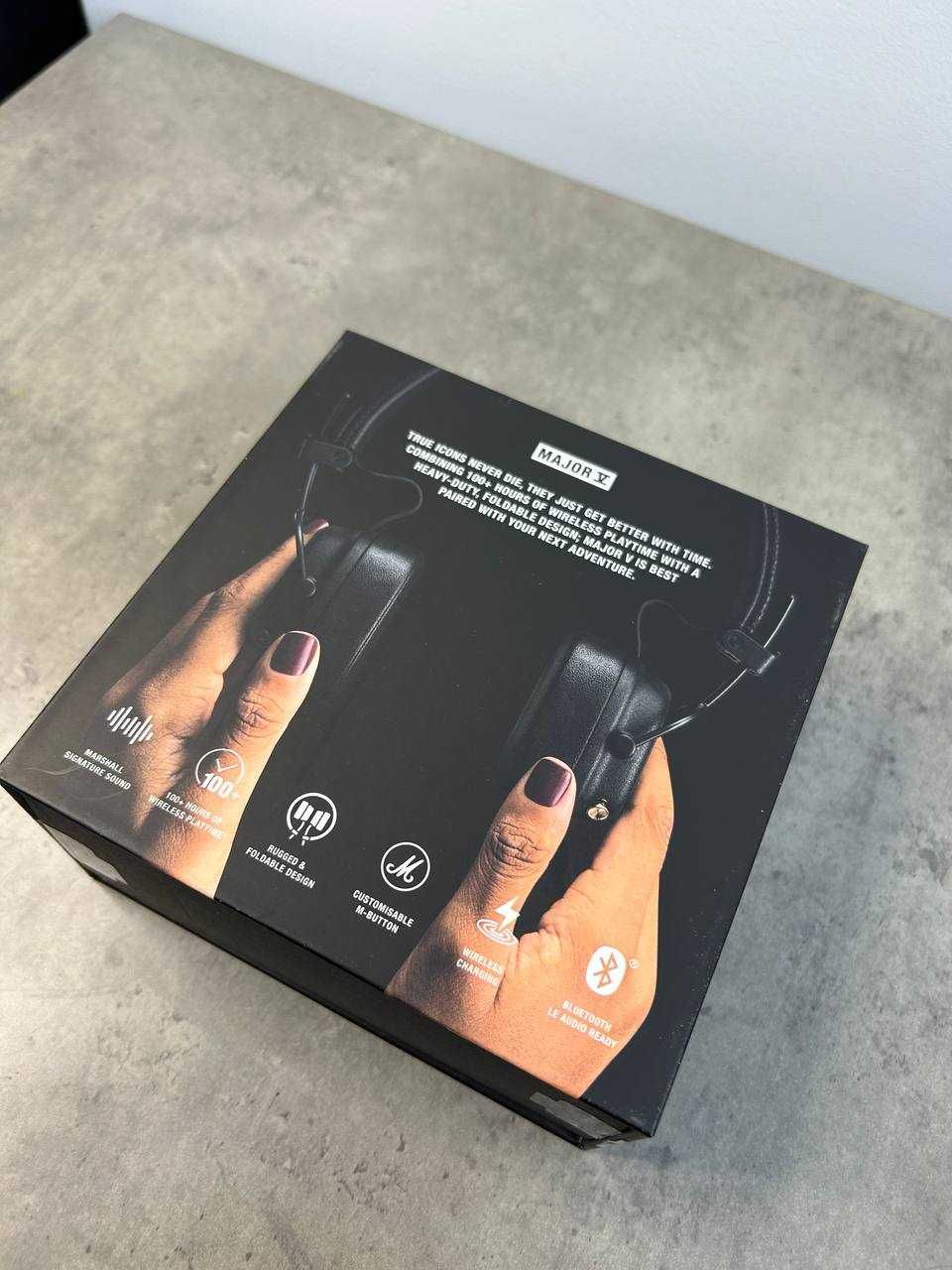 бездротові накладні навушники Marshall Major V 5 чорного кольору