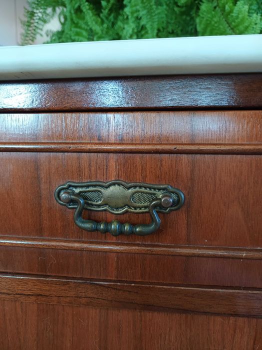 Aparador antigo da mãe